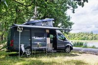 Reisemobile Camper Caravan Campingmobil Wohnwagen Grässl aus Regensburg bietet folgende Serviceleitungen wie Ausbauservice, Fahrwerktechnik, Elektrik, Solarstrom oder Batteriesysteme an